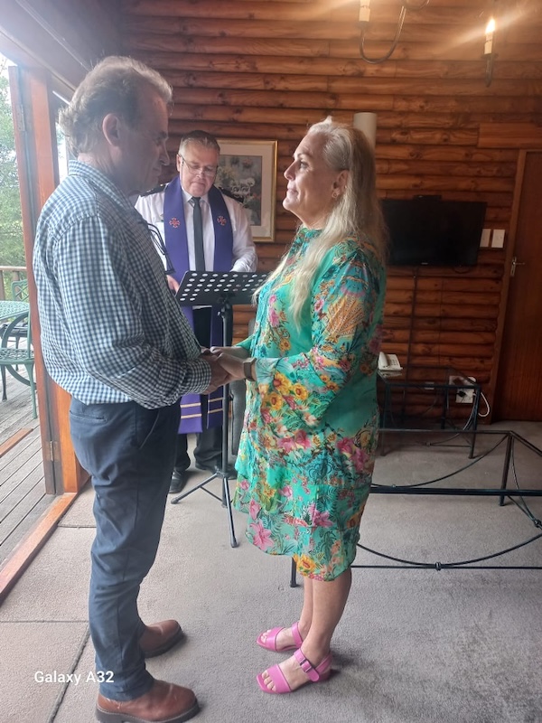 Wedding ceremony by Dr. Gerrit Rademeyer in Sabie